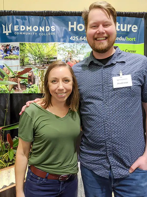 Tuttle and Marshall volunteering at the Edmonds booth at the NW Flower and Garden Show in 2020.
